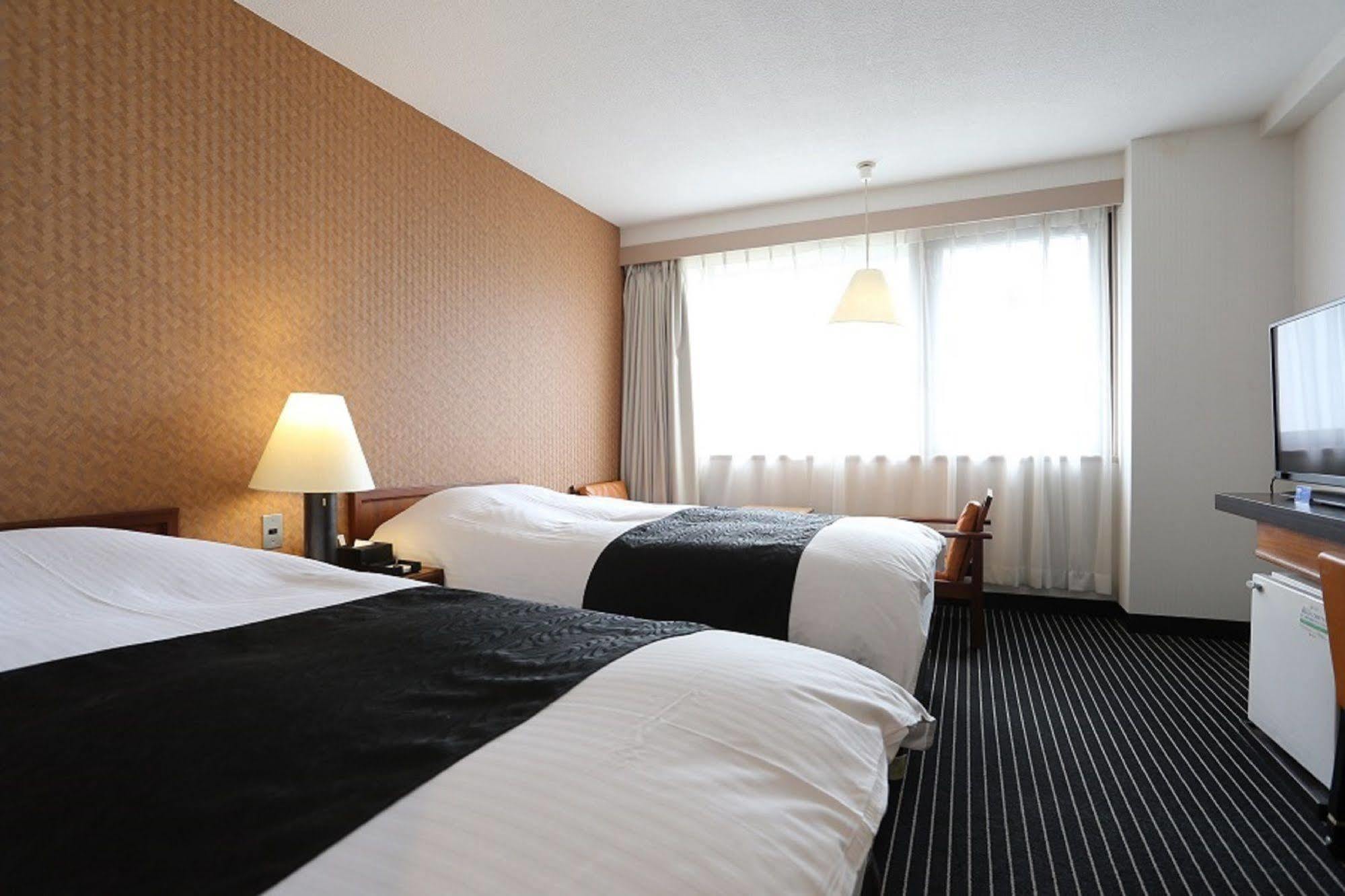Apa Ekimae Hotel